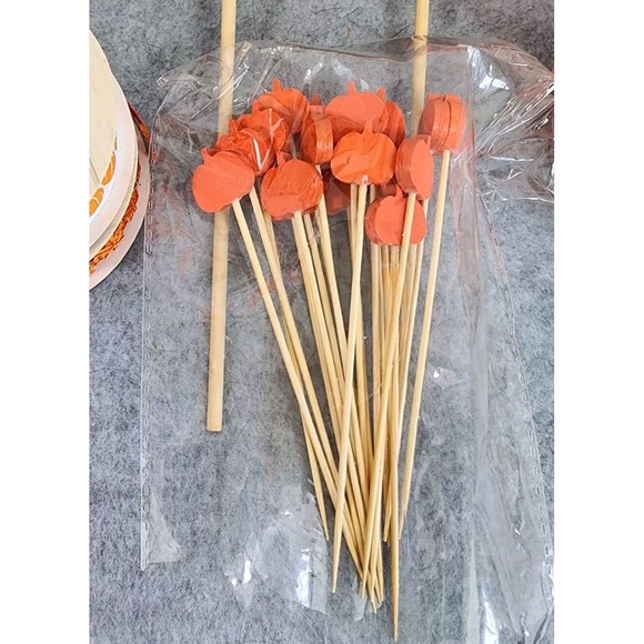 Fall Craft Lot Leaves Fabric Pumpkins Ribbon Scarecrow Picks Cupcake Picks - Picture 8 of 10